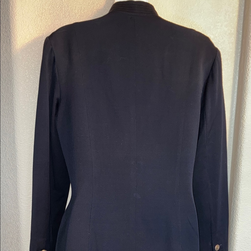 LOUIS FERAUD dress, women 8 VTG EUC Navy Gold Buttons, pocket flaps, lamb's wool - Picture 6 of 17